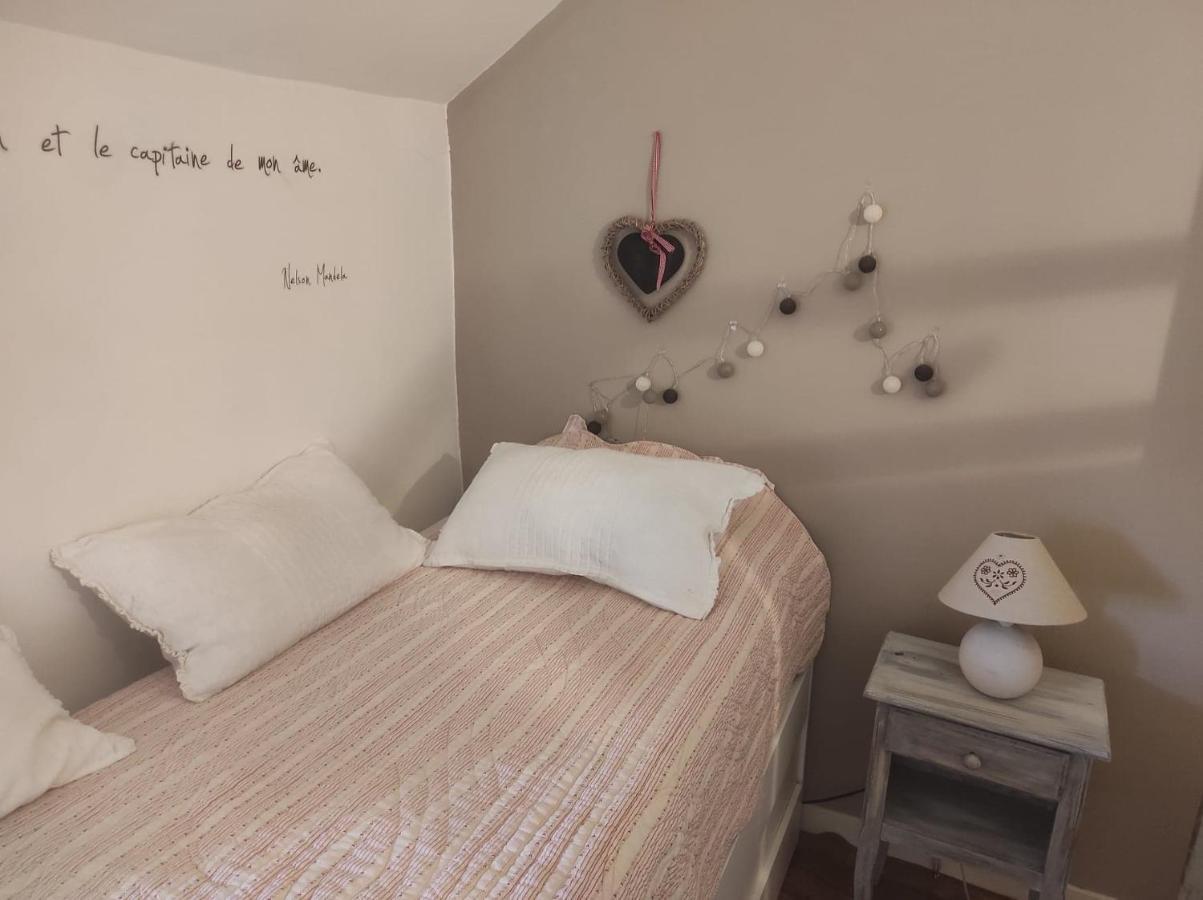 Gite Le Vieux Perrin Villa Andelaroche Exteriör bild