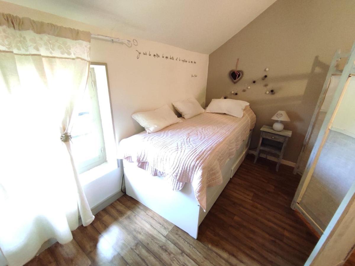 Gite Le Vieux Perrin Villa Andelaroche Exteriör bild